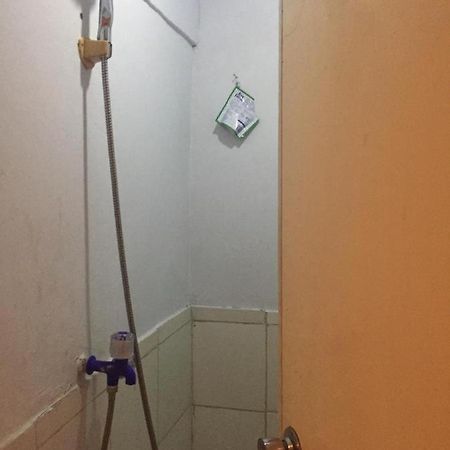 Kos Omah Yanto 19 Guest House Jakarta Eksteriør bilde